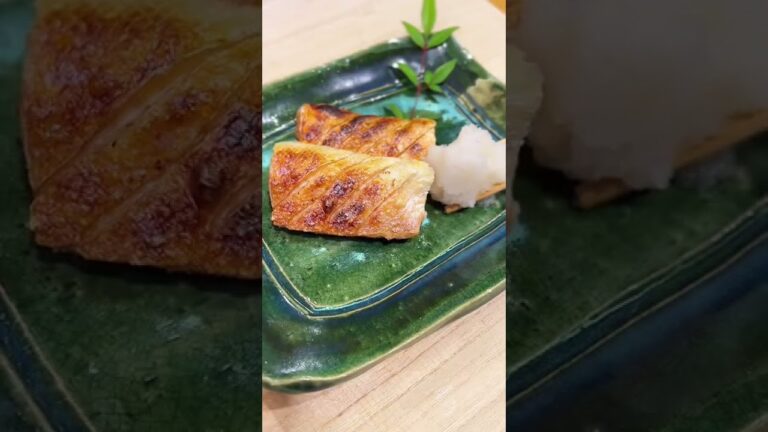 【I Can't Stop Eating Rice With This】Grilled Salmon Belly #shorts #sushi #chefhiro #japan