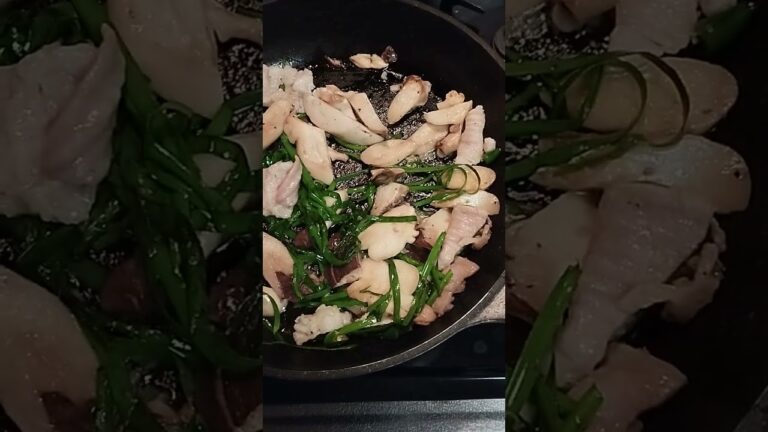 ホルモンきのこニラ炒め