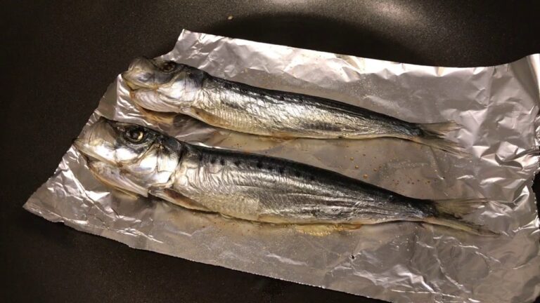 真いわしをフライパンで焼く－１ひっくり返すタイミング