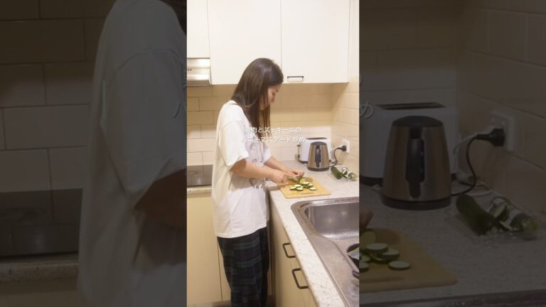 鶏肉とズッキーニのハニーマスタード炒め🍯🍳#1人暮らしごはん#料理#自炊#簡単レシピ#鶏肉レシピ#ズッキーニレシピ