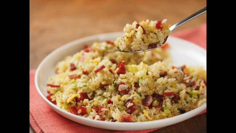 サラミとセロリのチャーハン　、　筋肉料理人のまかない料理