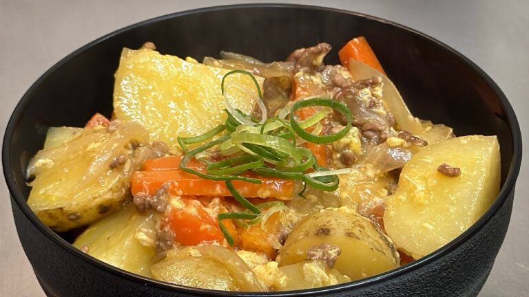 【春のほっこりおかず】新じゃがと人参のそぼろあんかけ🥕🥔とろ〜り甘辛あんが最高！