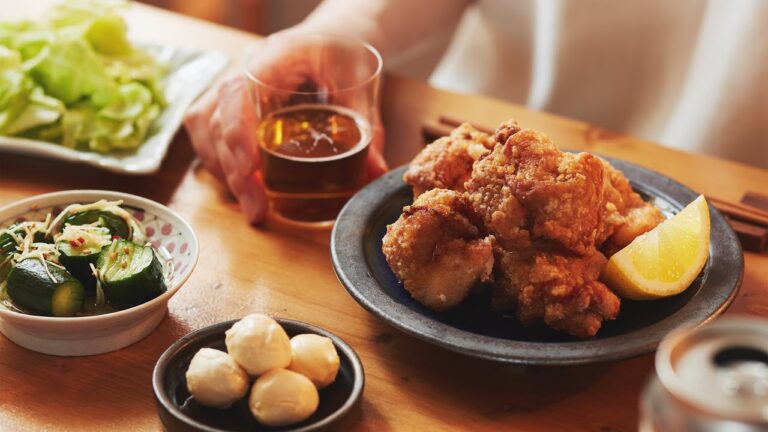 【唐揚げの作り方】休日は唐揚げとビールでおうち居酒屋だ〜！