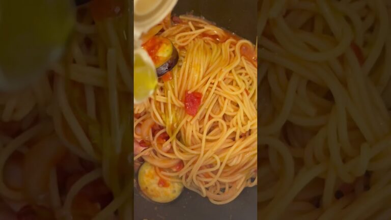 メランザーネ！ナスとベーコンのトマトソーススパゲッティ #shorts #short #food #一人飯 #パスタ