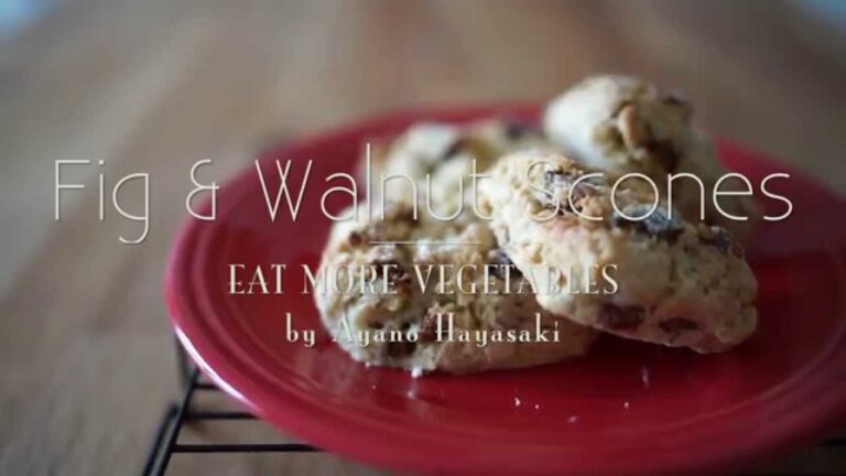 Vegan fig & walnuts scone