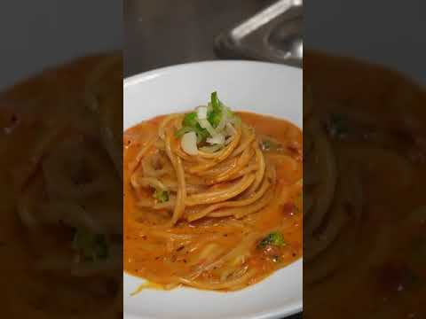 これ食べたことありますか？正解はネネチキンの「ロゼパスタ」＃ネネチキン #韓国料理  #ジョンノ ＃新大久保グルメ