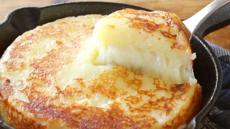 スキレットで作るカリカリチーズ芋もちのレシピ Cheese  potato mochi recipe