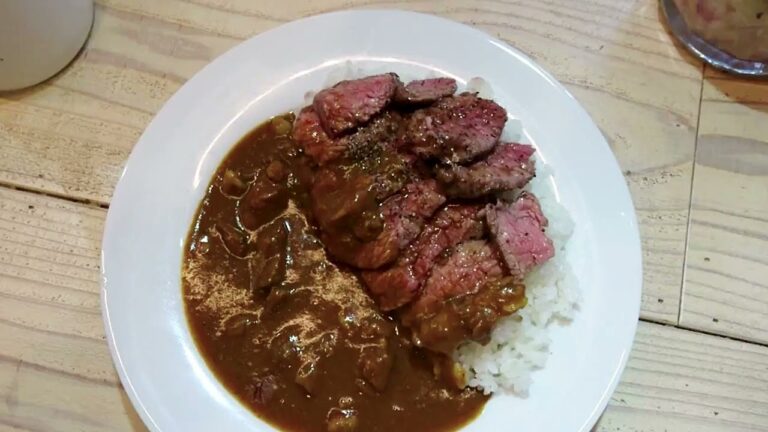 番外編【　センタービーフ　】『ステーキカレー』オリジナルメニューのカルダモンカレーにステーキをガッツリトッピング　#横浜 　#カレー　#ステーキ
