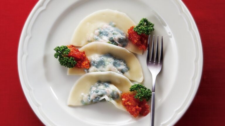 餃子の皮でラビオリ風