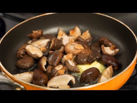 簡単！干ししいたけの白味噌バター炒め