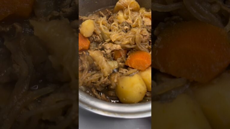 【禁断の組合せ】和食の定番肉じゃがをコーラで煮たらどうなる！？