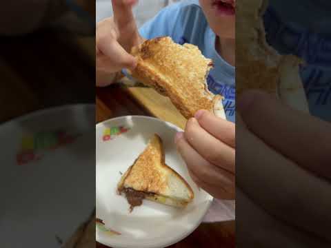 【教えて1分クッキング】チョコバナナホットサンド編【ホットサンドメーカー】　makanan ringan jepang #shorts