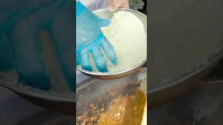 給食でミートソースおかわりしないやついる？？？
