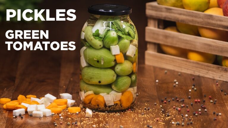 Pickled green tomatoes recipe. Crunchy. Punchy. Healthy.
