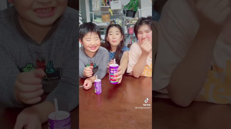 ゆかりふりかけが飲み物になってた‼️‼️#ゆかり #ふりかけ #飲み物 #ドリンク #みこじちゃんねる