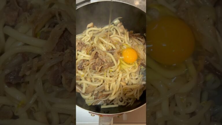 【激安＆簡単】ちょっと贅沢した日のボリューム満点すき焼き風焼きうどん