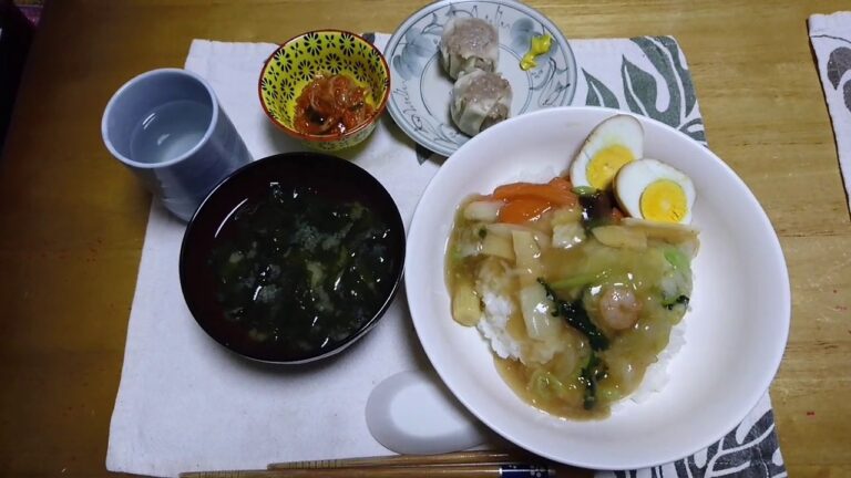 【晩御飯】今日の夜ごはん。中華丼。シュウマイ。キムチ