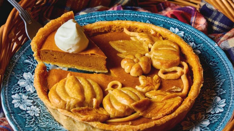 【秋のスイーツ】パンプキンタルト｜ジンジャー風味の大人なレシピ