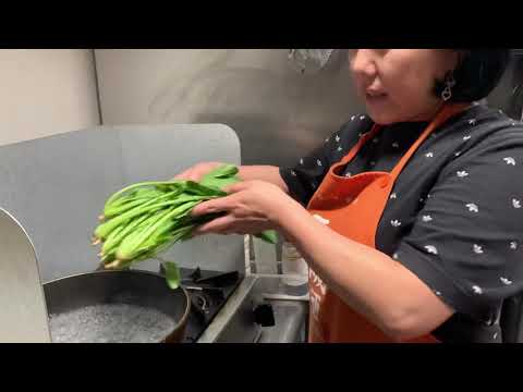 ホウレンソウのナムル.