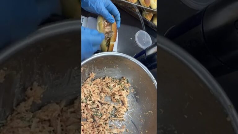 焼き立てパンの工程　しそチキ明太