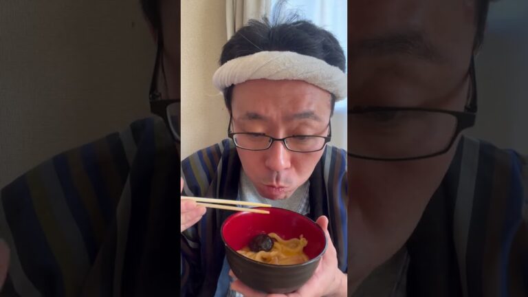 セブンイレブン　牛すき焼きうどん