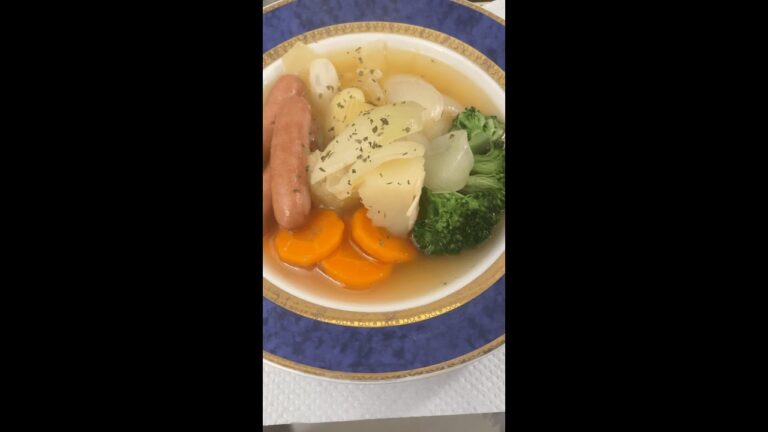 【自炊2年目の料理日記】簡単ポトフで野菜チャージしとく？ #Shorts