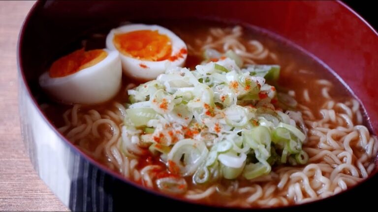 みそラーメン炒めネギにんにく和えの作り方　インスタントラーメン アレンジレシピ