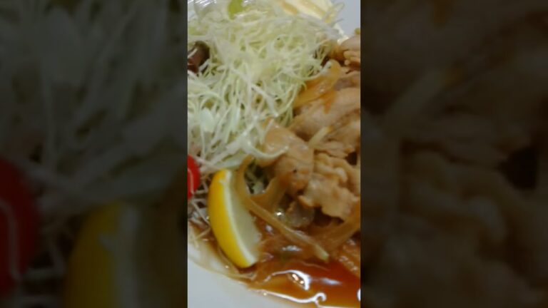 東京・国立市【豚肉の生姜焼き定食（半ライス）】Version1｜【Ginger Grilled Pork Set Meal】 in Tokyo, Japan #Shorts