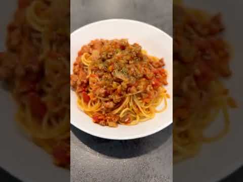 これ食って10kg痩せた。とりあえずこれ作って食っとけ。自家製トマトソースで作るボロネーゼ！