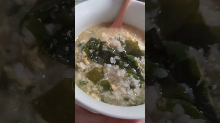 【自炊3年目の30秒料理日記】わかめスープにご飯と卵入れてクッパにアレンジした記録('∇')【一人暮らしvlog】#Shorts