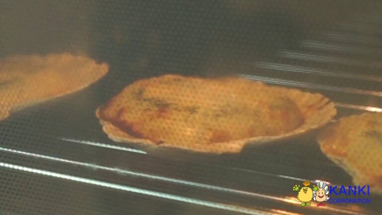 Scallop gratin with shell　殻付き帆立グラタン