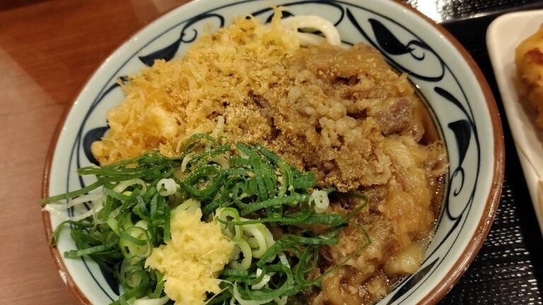 丸亀製麺  冷やし肉ぶっかけうどんの大　旨し😋