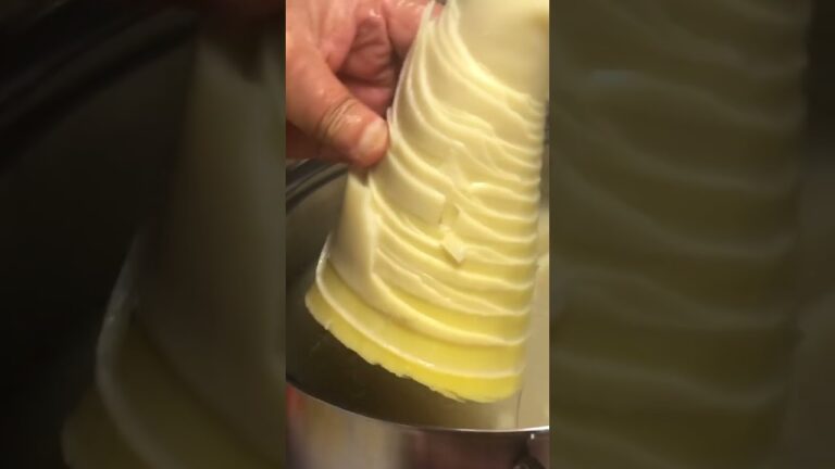 筍とわらびの炊き込みご飯🍚旬のご馳走😋