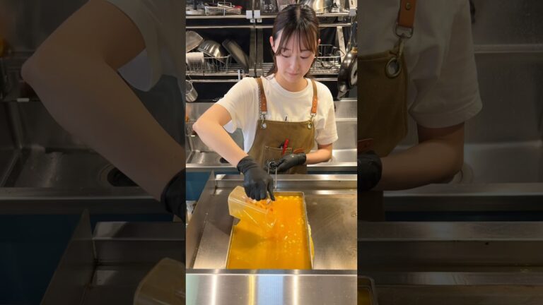 再生数1000万超えのビール専門店の明太子卵焼き。激うま。