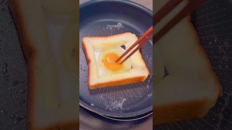何もない日の朝ごはん。ワンパンチーズパンうますぎ〜 #簡単レシピ #節約レシピ #ダイエット