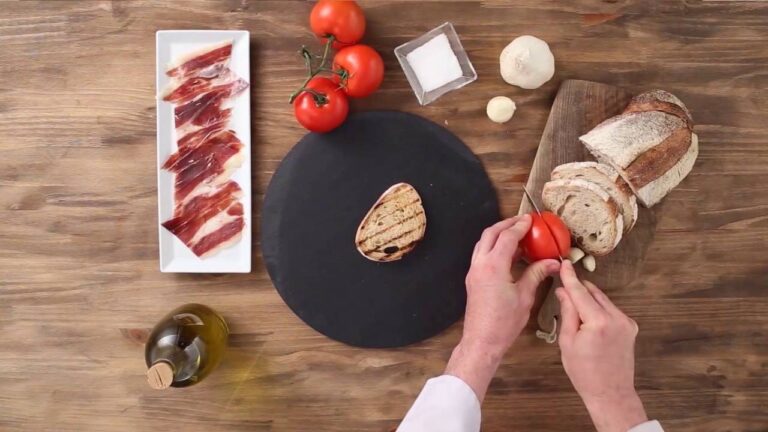 パン・コン・トマテの生ハム乗せ/ どうぞ召し上がれ！ 30" (JP)