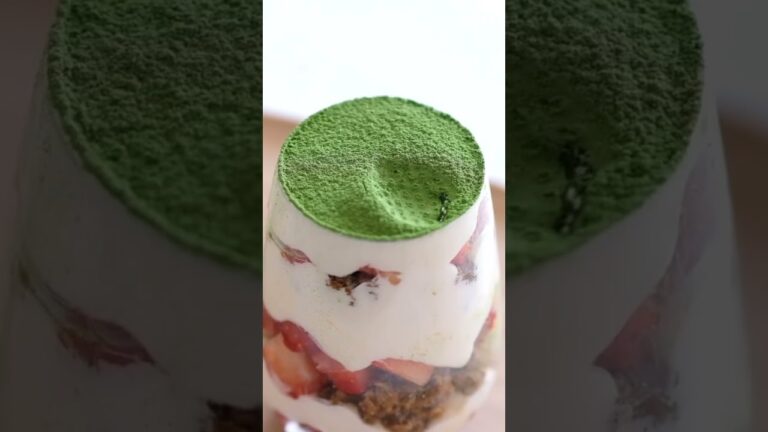 【低糖質】抹茶と苺のティラミス作った。ダイエット中でも美味しくて大満足 ｜#低糖質 #ティラミス #手作りお菓子 #おうちカフェ #shorts
