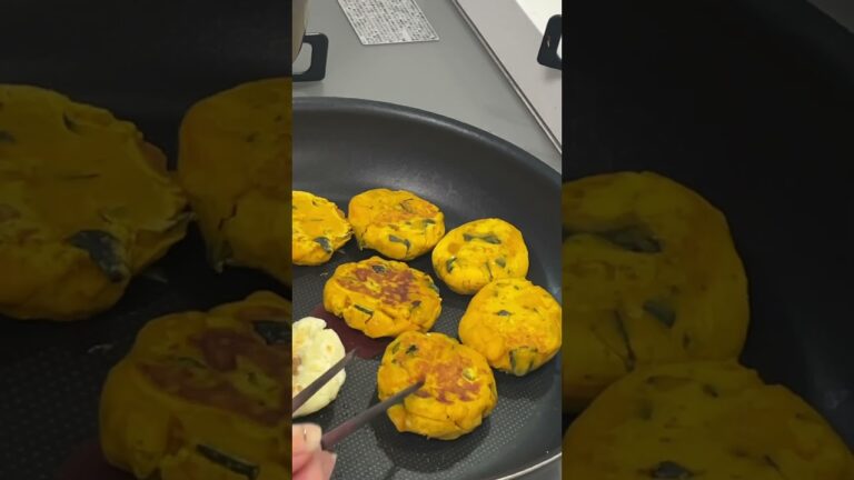 【ハロウィン】もちもちは正義！ハロウィンのおかずに…カボチャ餅の作り方　 #youtubeshorts