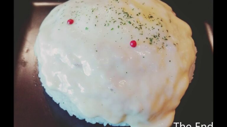 東京コスパランチ　キーマカレーとろりチーズのせ　みのりんご　原宿