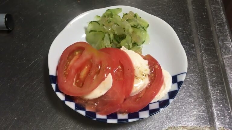 カプレーゼ作ったわ