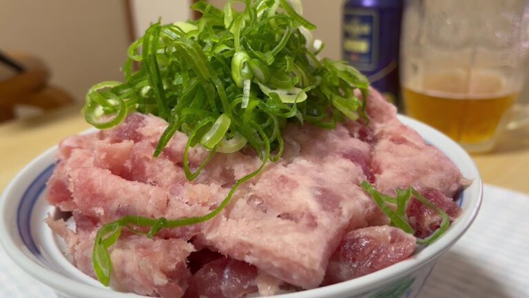 大盛りネギトロ丼とビールとハイボール