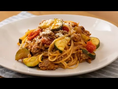 ズッキーニと豚ひき肉のケチャップパスタ