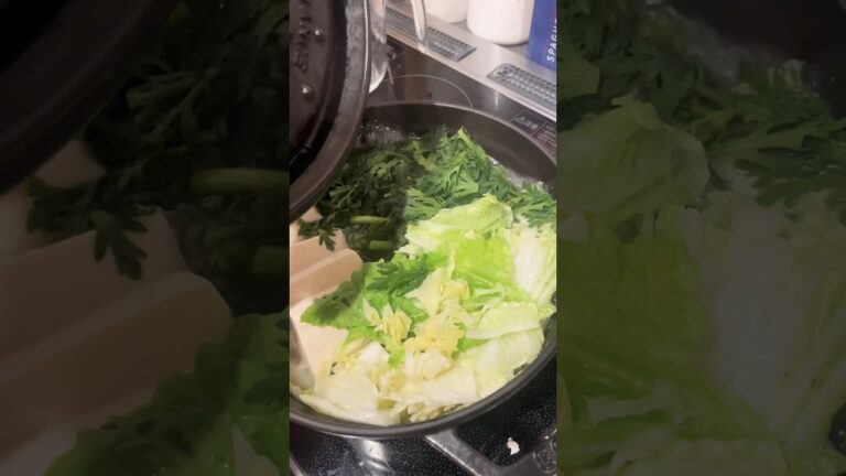 水炊き鍋な晩ごはん。#男子ご飯 #料理男子 #料理勉強中 #おうちごはん #クッキングラム #自炊男子 #よるごはん日記 #暮らしを楽しむ