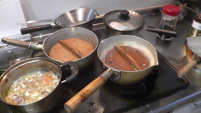 幸運な病のレシピ（ 120 ) スジ煮込、鮭白子煮付、鮭アラ煮付、レンコンサラダ、二色汁再生