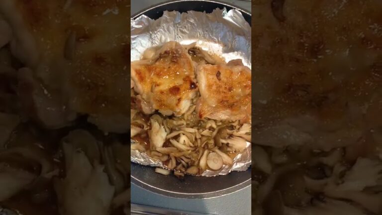 鶏もも肉としめじのバター煮込み🧈#鶏もも肉#しめじ#煮込み#料理#ショート