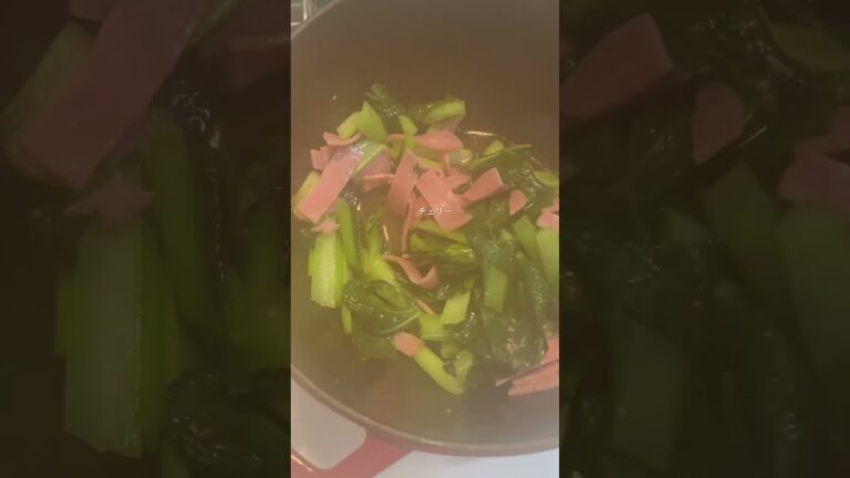 【staub料理✨小松菜とハムのガーリック煮浸し✨ワナベMチェリー】@KIYOMI SELECT