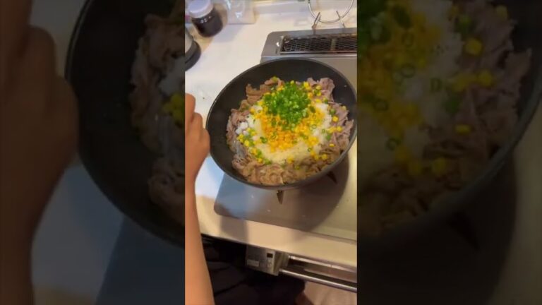 【簡単ガッツリ】フライパンでペッパーランチ作るよー⭐️#shorts #ご飯 #簡単 ＃ペッパーランチ#肉