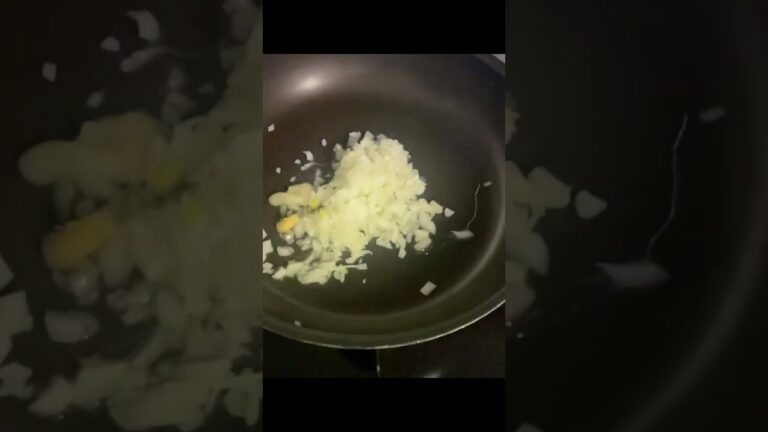 簡単なのに超濃厚！担々麺の作り方✨ #youtube #簡単レシピ #youtubeshorts #料理 #ラーメン #飯g #shorts #作ってみた #夜ご飯 #レシピ #cooking