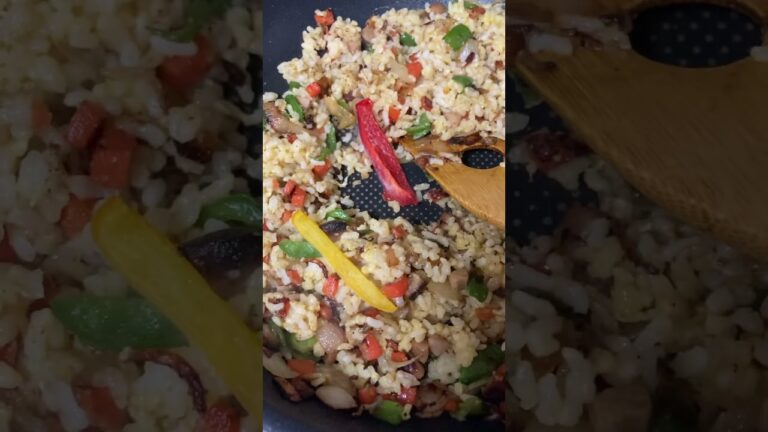 しらすチャーハン🐟 Whitebait🥬🥕🫑🧅🥚🌭Fried rice #Shorts #チャーハン #しらす