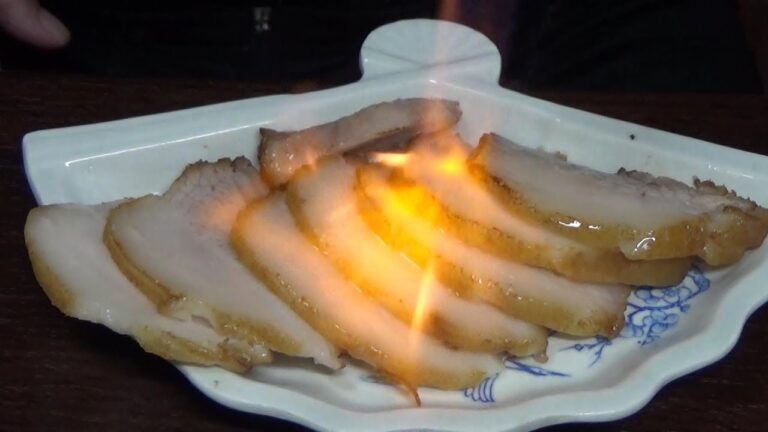 [頑固おやじ]醤油ラーメンスーパーチャーシューメンで！焼きネギ・自家製チャーシュー・半熟味玉